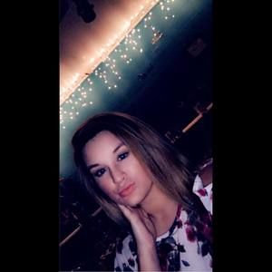 Meet your Posher, Macie